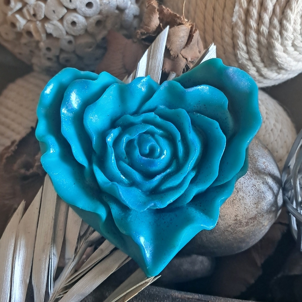 Hand Crafted, Heart throb soap gift set - Picture 8 of 8